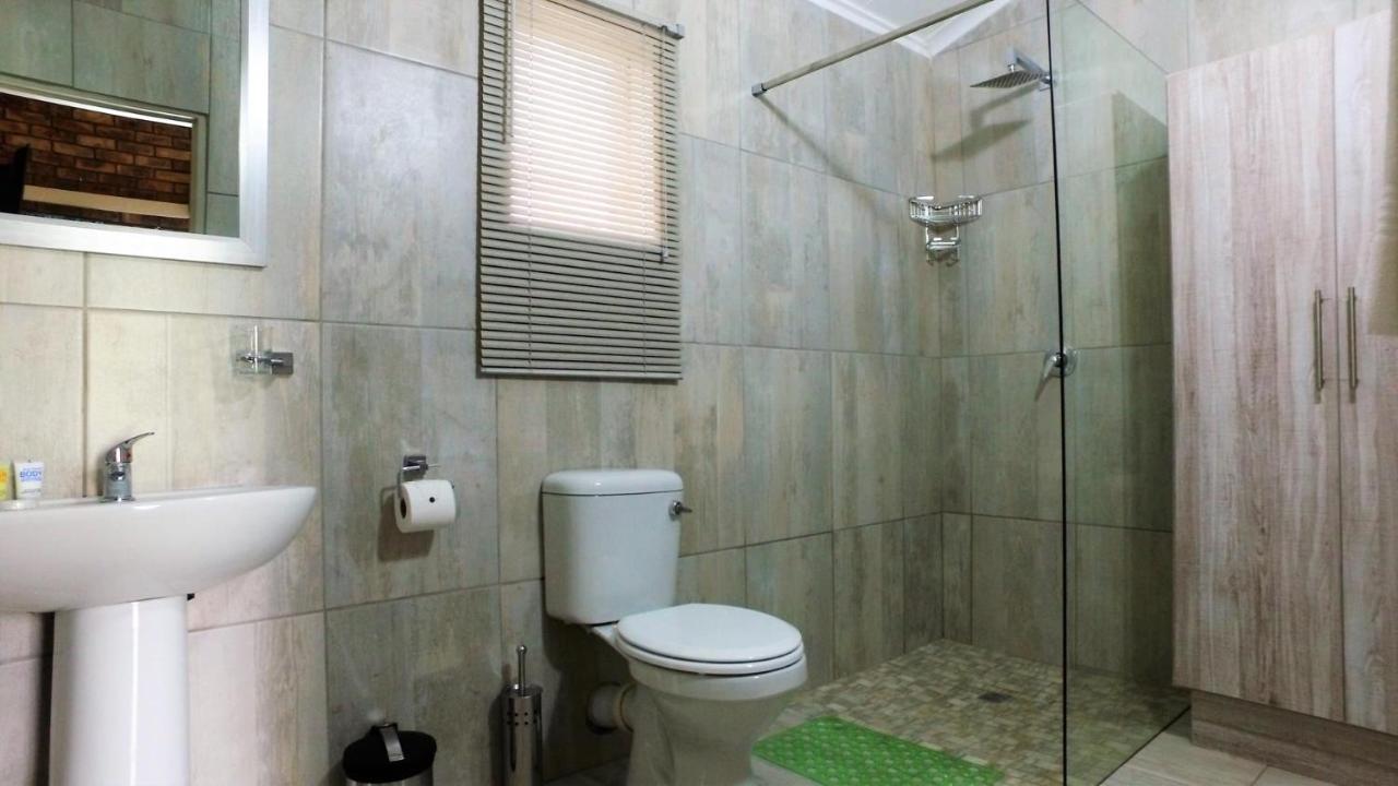 Kruger'S Guest House White River Εξωτερικό φωτογραφία