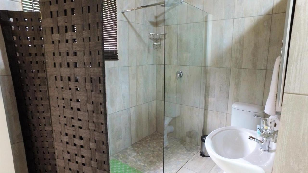 Kruger'S Guest House White River Εξωτερικό φωτογραφία