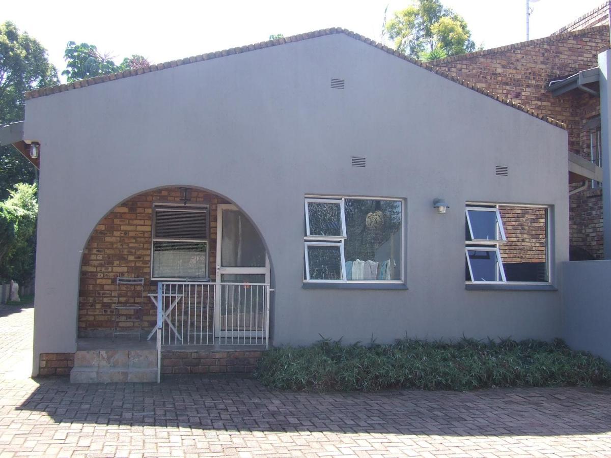 Kruger'S Guest House White River Εξωτερικό φωτογραφία